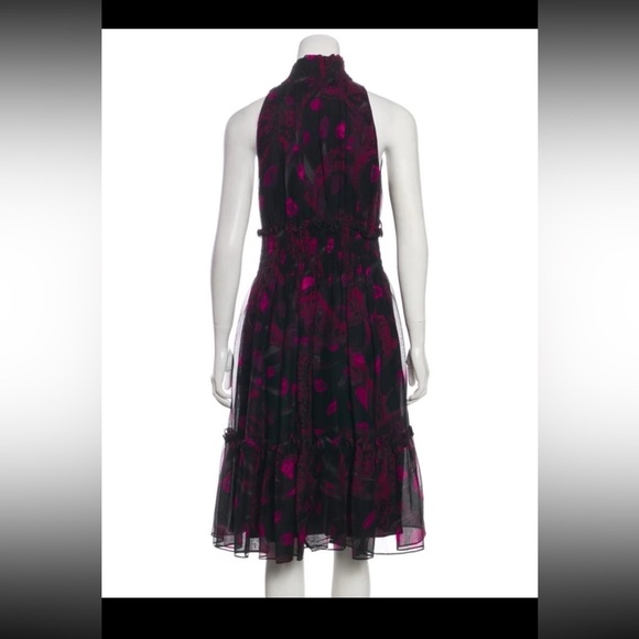 Diane Von Furstenberg Sevilla Sleeveless Silk Tiered Ruffle Tie Neck Dress
Sz 8 - Picture 4 of 12